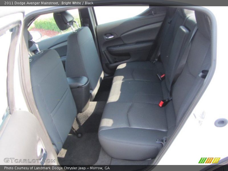 Bright White / Black 2011 Dodge Avenger Mainstreet