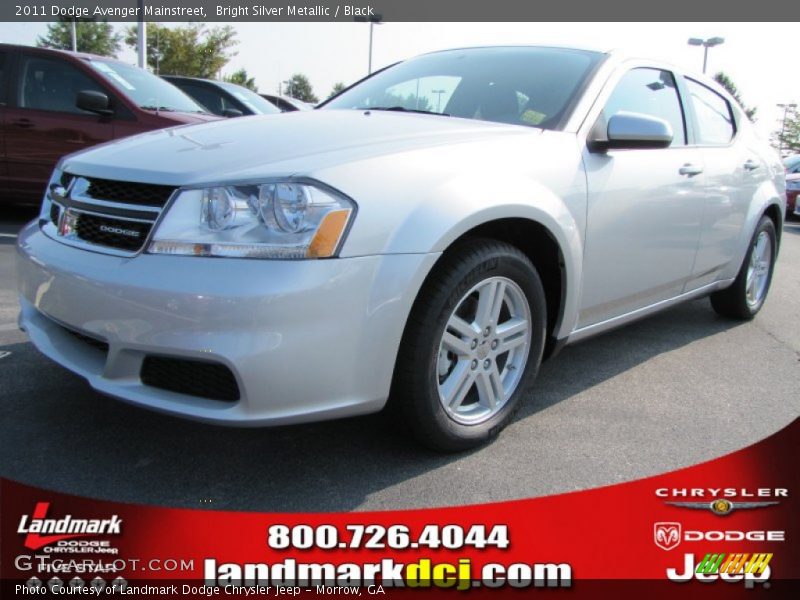 Bright Silver Metallic / Black 2011 Dodge Avenger Mainstreet