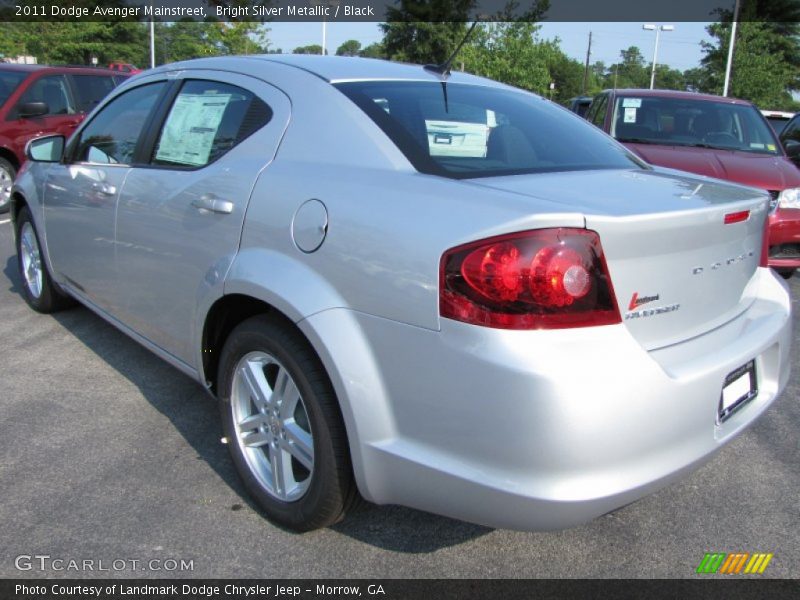 Bright Silver Metallic / Black 2011 Dodge Avenger Mainstreet