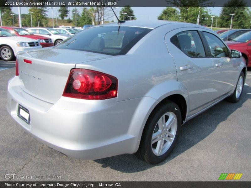 Bright Silver Metallic / Black 2011 Dodge Avenger Mainstreet