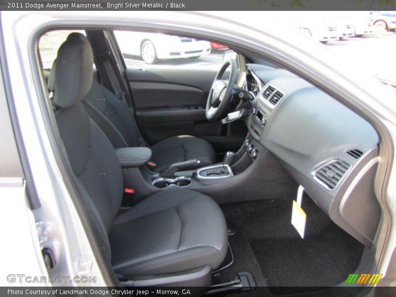Bright Silver Metallic / Black 2011 Dodge Avenger Mainstreet