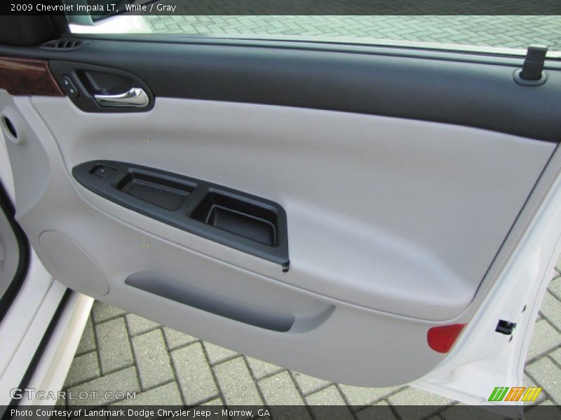 White / Gray 2009 Chevrolet Impala LT