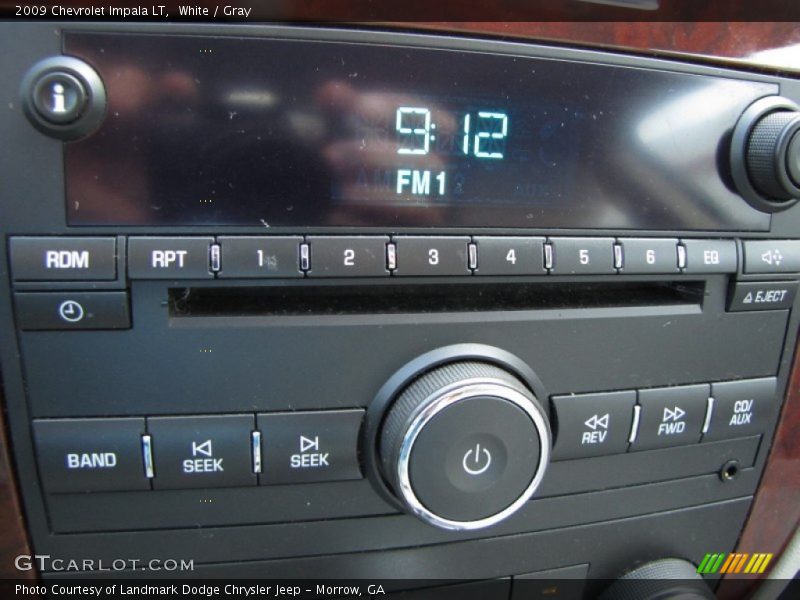 White / Gray 2009 Chevrolet Impala LT