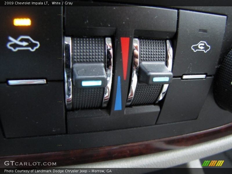White / Gray 2009 Chevrolet Impala LT