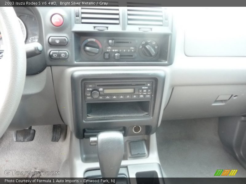 Bright Silver Metallic / Gray 2003 Isuzu Rodeo S V6 4WD