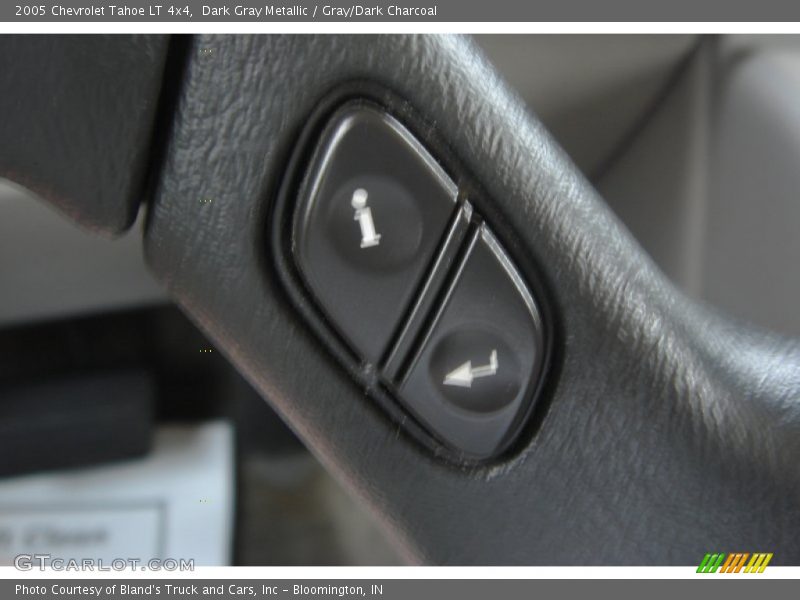 Dark Gray Metallic / Gray/Dark Charcoal 2005 Chevrolet Tahoe LT 4x4