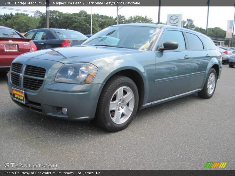 Magnesium Pearl / Dark Slate Gray/Light Graystone 2005 Dodge Magnum SXT