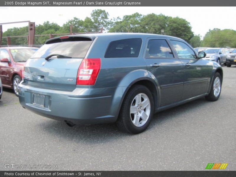 Magnesium Pearl / Dark Slate Gray/Light Graystone 2005 Dodge Magnum SXT