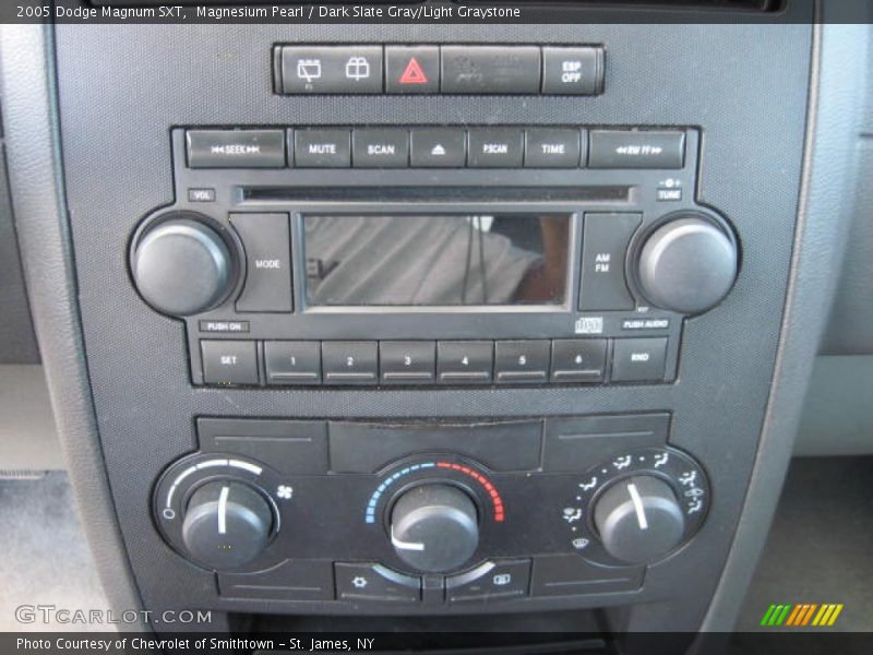 Magnesium Pearl / Dark Slate Gray/Light Graystone 2005 Dodge Magnum SXT