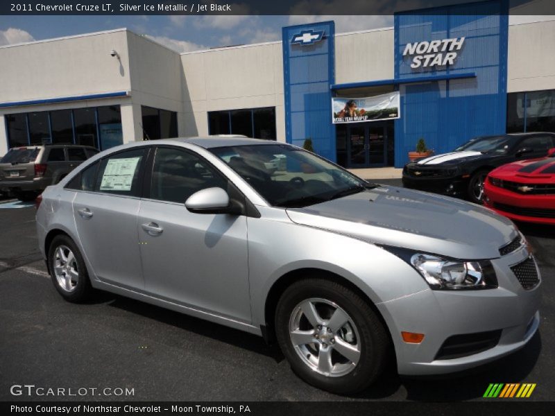 Silver Ice Metallic / Jet Black 2011 Chevrolet Cruze LT