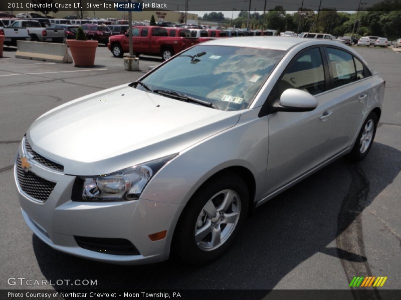 Silver Ice Metallic / Jet Black 2011 Chevrolet Cruze LT