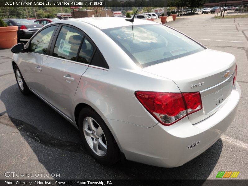 Silver Ice Metallic / Jet Black 2011 Chevrolet Cruze LT