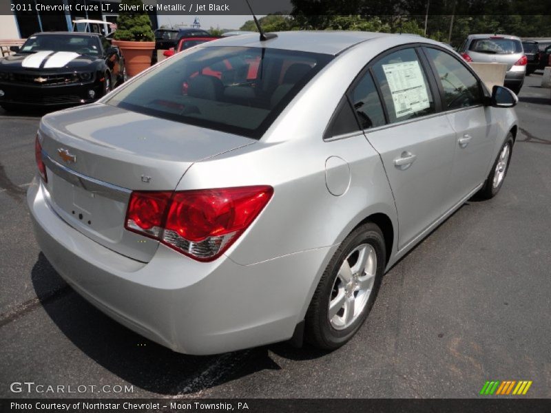 Silver Ice Metallic / Jet Black 2011 Chevrolet Cruze LT