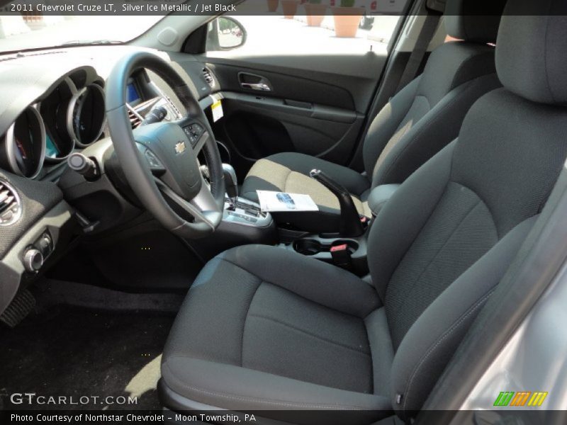 Silver Ice Metallic / Jet Black 2011 Chevrolet Cruze LT