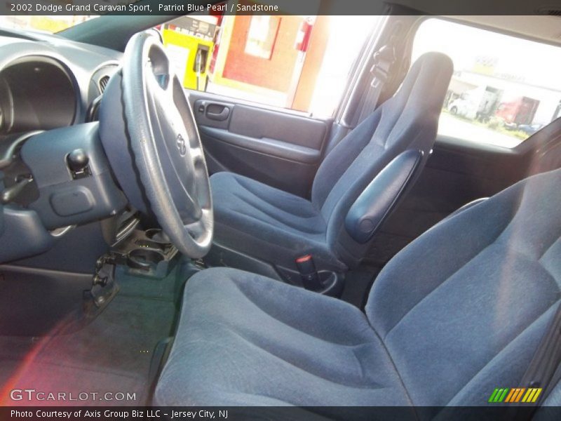 Patriot Blue Pearl / Sandstone 2002 Dodge Grand Caravan Sport
