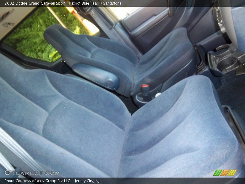 Patriot Blue Pearl / Sandstone 2002 Dodge Grand Caravan Sport