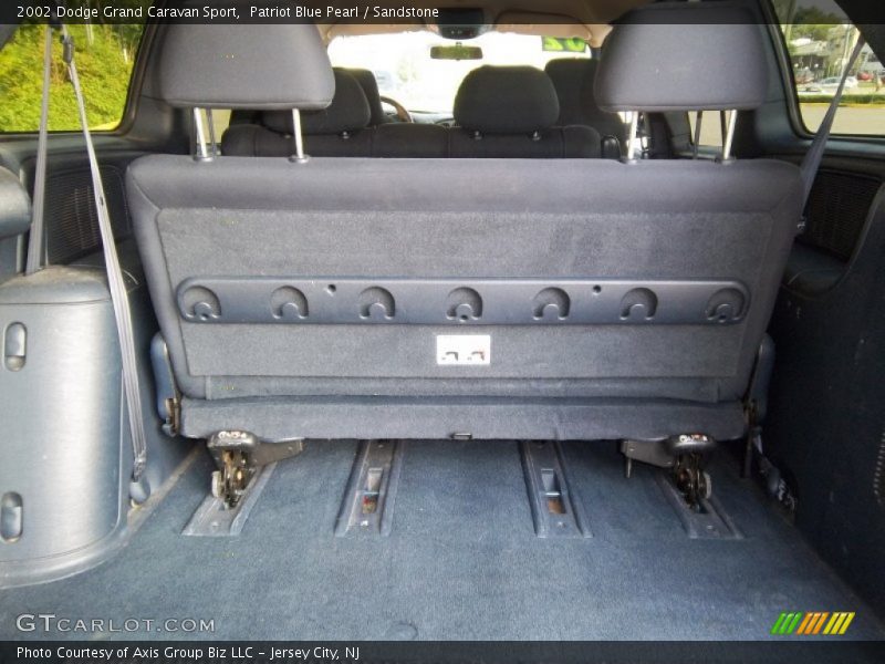 Patriot Blue Pearl / Sandstone 2002 Dodge Grand Caravan Sport
