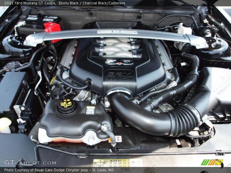  2011 Mustang GT Coupe Engine - 5.0 Liter DOHC 32-Valve TiVCT V8