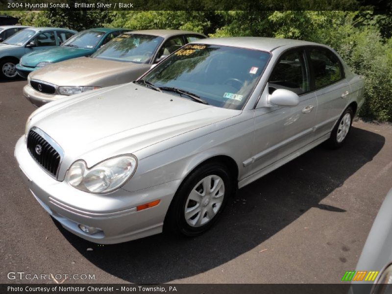 Brilliant Silver / Black 2004 Hyundai Sonata