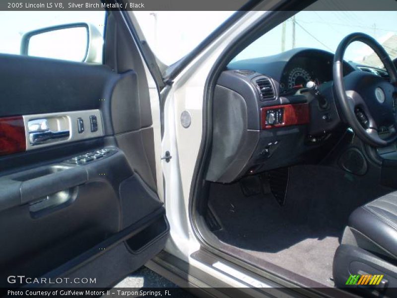 Silver Birch Metallic / Black 2005 Lincoln LS V8