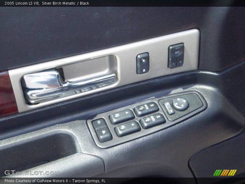 Silver Birch Metallic / Black 2005 Lincoln LS V8