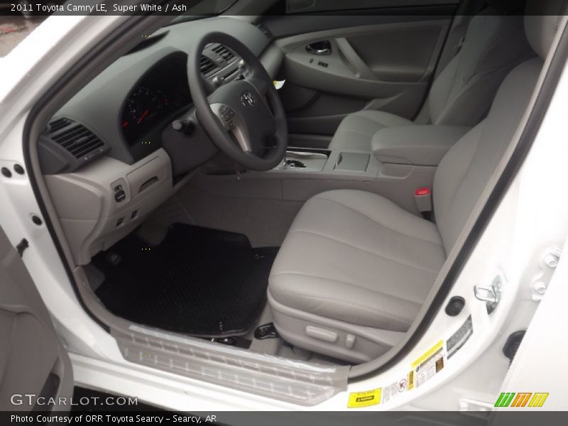 Super White / Ash 2011 Toyota Camry LE