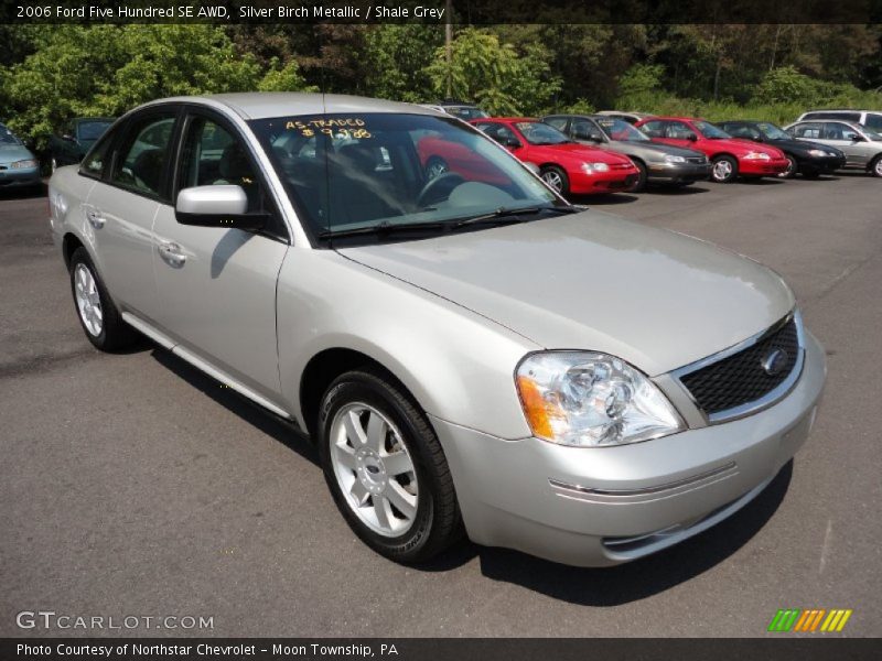 Front 3/4 View of 2006 Five Hundred SE AWD