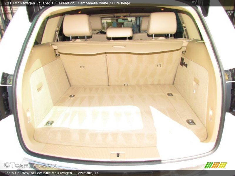 Campanella White / Pure Beige 2010 Volkswagen Touareg TDI 4XMotion