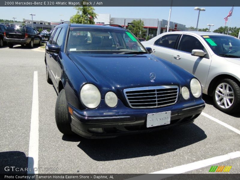 Black / Ash 2000 Mercedes-Benz E 320 4Matic Wagon