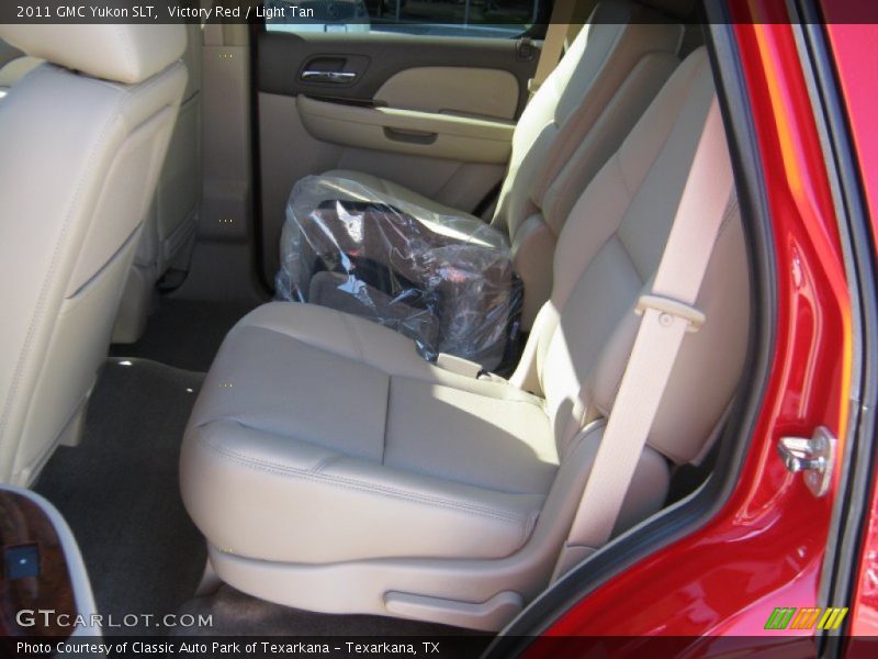 Victory Red / Light Tan 2011 GMC Yukon SLT