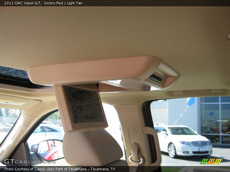 Victory Red / Light Tan 2011 GMC Yukon SLT