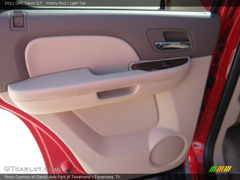 Victory Red / Light Tan 2011 GMC Yukon SLT