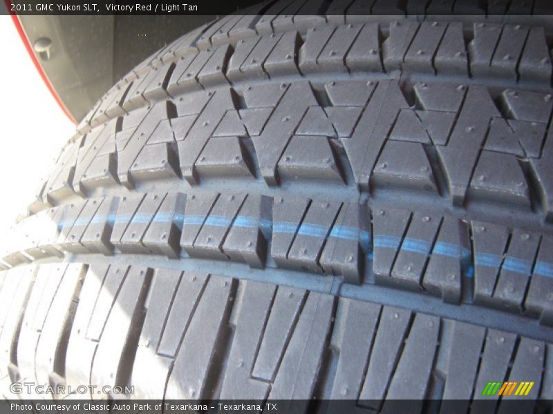 Victory Red / Light Tan 2011 GMC Yukon SLT