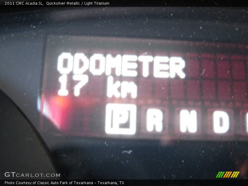 Quicksilver Metallic / Light Titanium 2011 GMC Acadia SL
