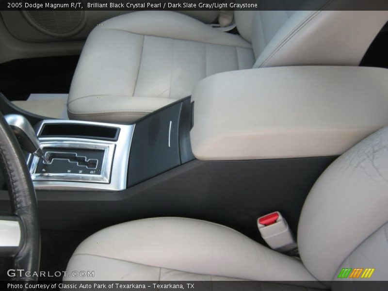 Brilliant Black Crystal Pearl / Dark Slate Gray/Light Graystone 2005 Dodge Magnum R/T