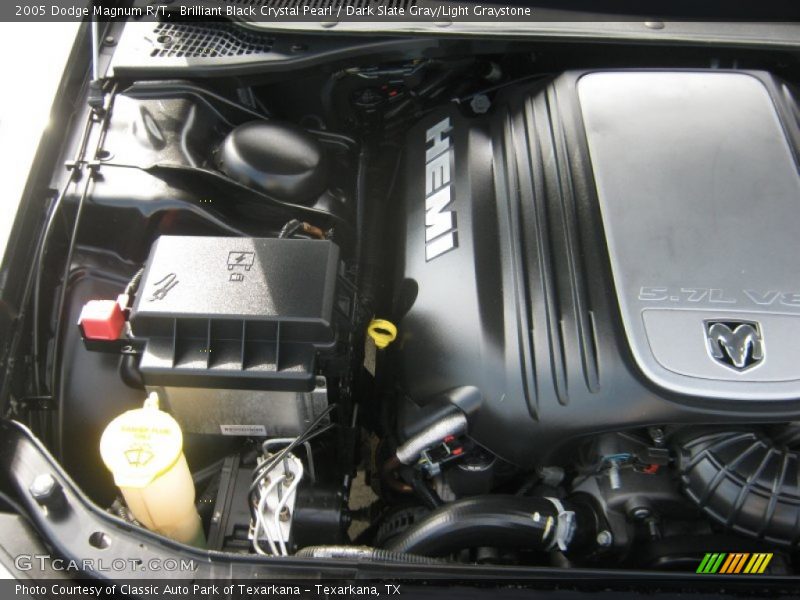 Brilliant Black Crystal Pearl / Dark Slate Gray/Light Graystone 2005 Dodge Magnum R/T