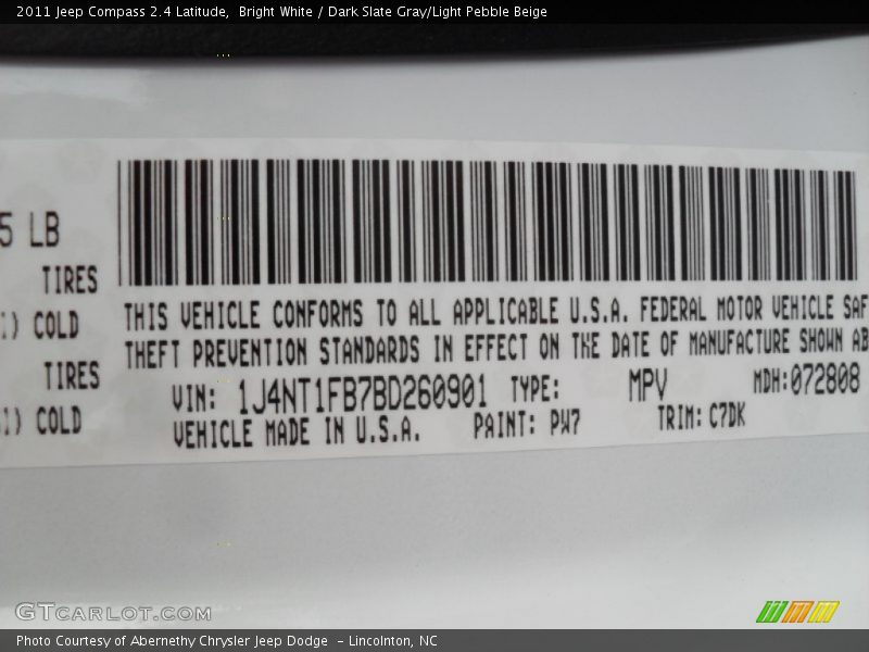 Bright White / Dark Slate Gray/Light Pebble Beige 2011 Jeep Compass 2.4 Latitude