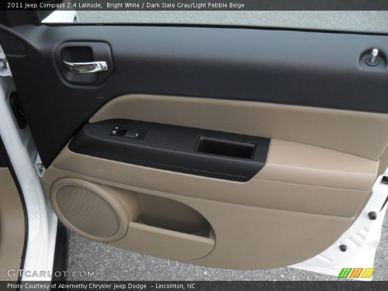 Bright White / Dark Slate Gray/Light Pebble Beige 2011 Jeep Compass 2.4 Latitude