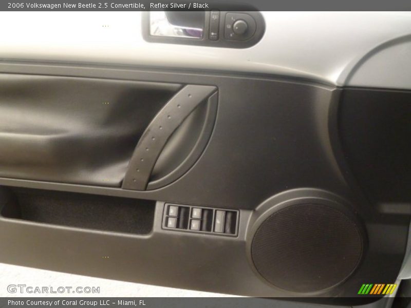 Reflex Silver / Black 2006 Volkswagen New Beetle 2.5 Convertible