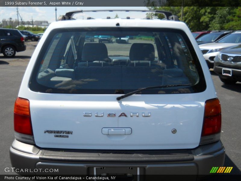 Aspen White / Gray 1999 Subaru Forester S