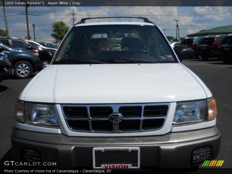 Aspen White / Gray 1999 Subaru Forester S