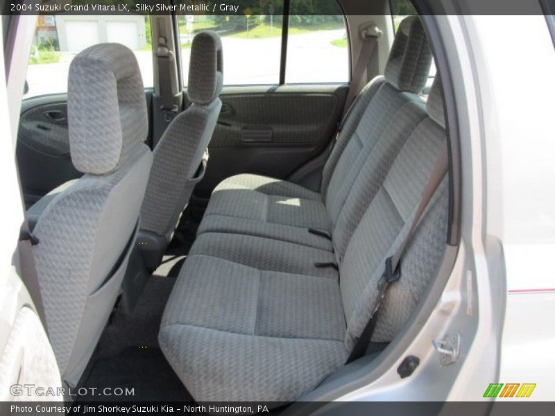 Silky Silver Metallic / Gray 2004 Suzuki Grand Vitara LX