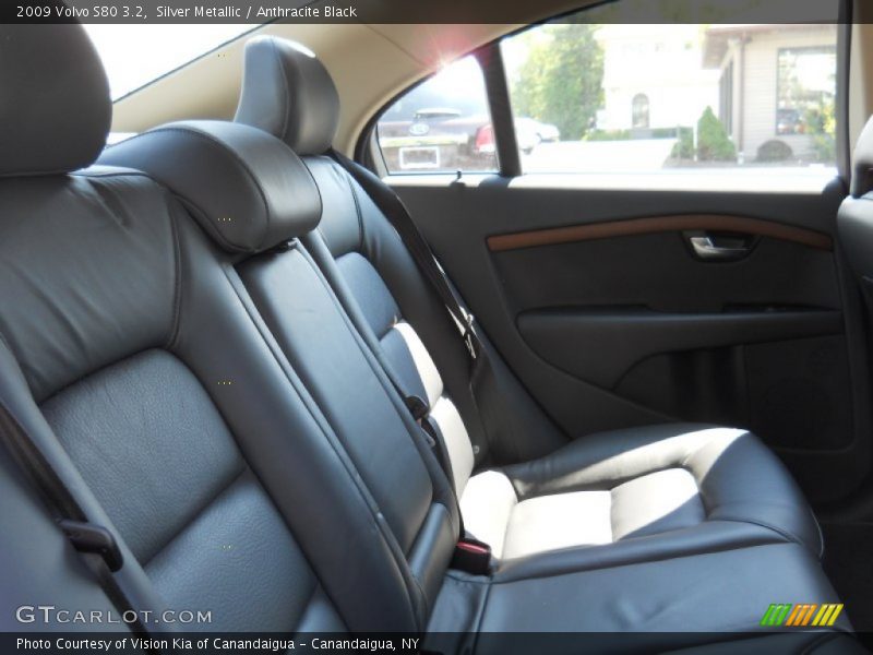 Silver Metallic / Anthracite Black 2009 Volvo S80 3.2