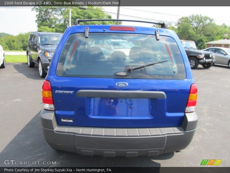 Sonic Blue Metallic / Medium/Dark Flint 2006 Ford Escape XLS 4WD
