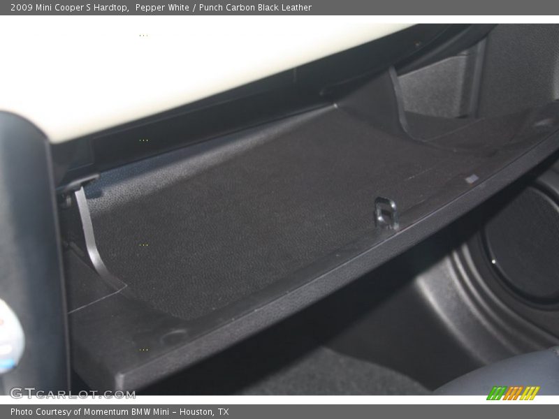 Pepper White / Punch Carbon Black Leather 2009 Mini Cooper S Hardtop
