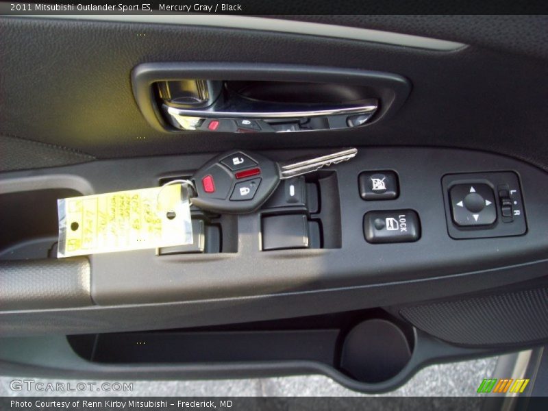 Mercury Gray / Black 2011 Mitsubishi Outlander Sport ES