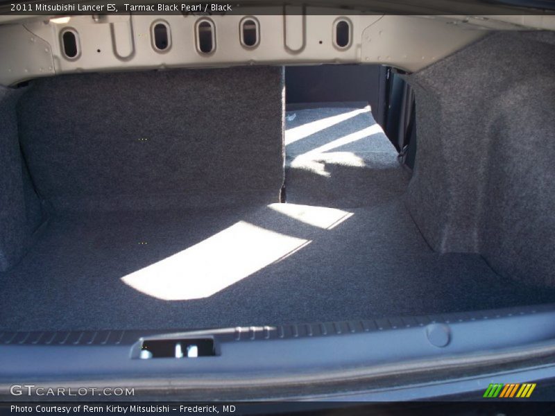 Tarmac Black Pearl / Black 2011 Mitsubishi Lancer ES