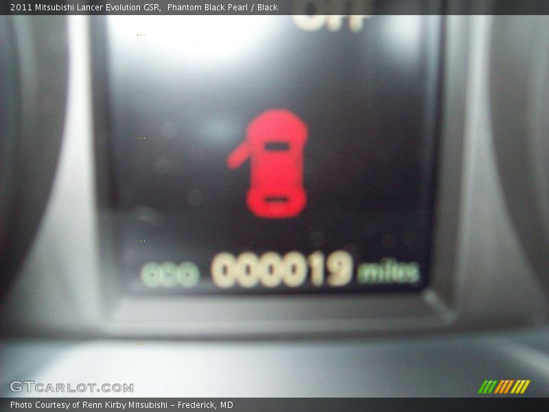 Phantom Black Pearl / Black 2011 Mitsubishi Lancer Evolution GSR