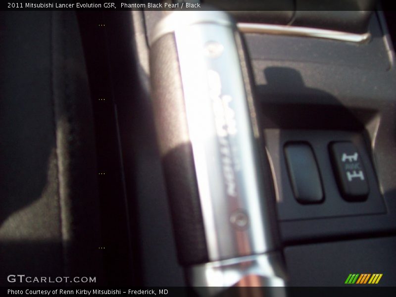 Phantom Black Pearl / Black 2011 Mitsubishi Lancer Evolution GSR