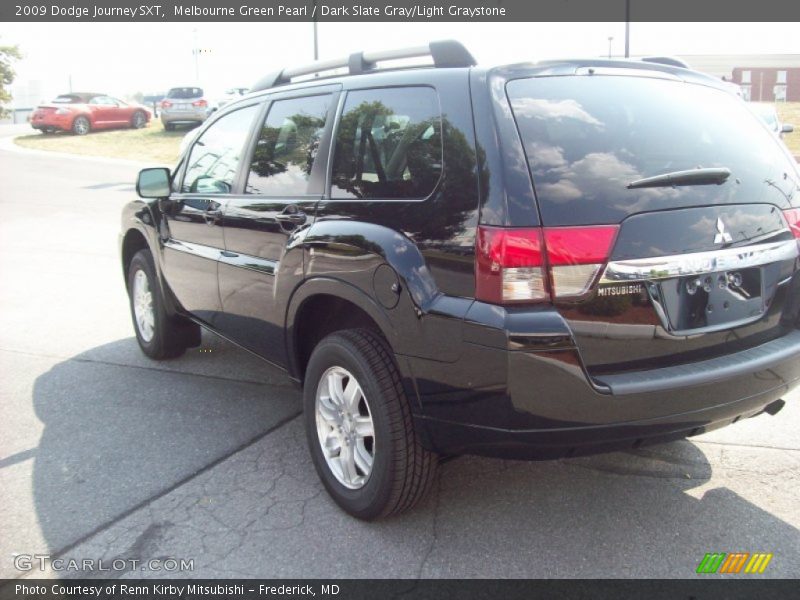 Melbourne Green Pearl / Dark Slate Gray/Light Graystone 2009 Dodge Journey SXT
